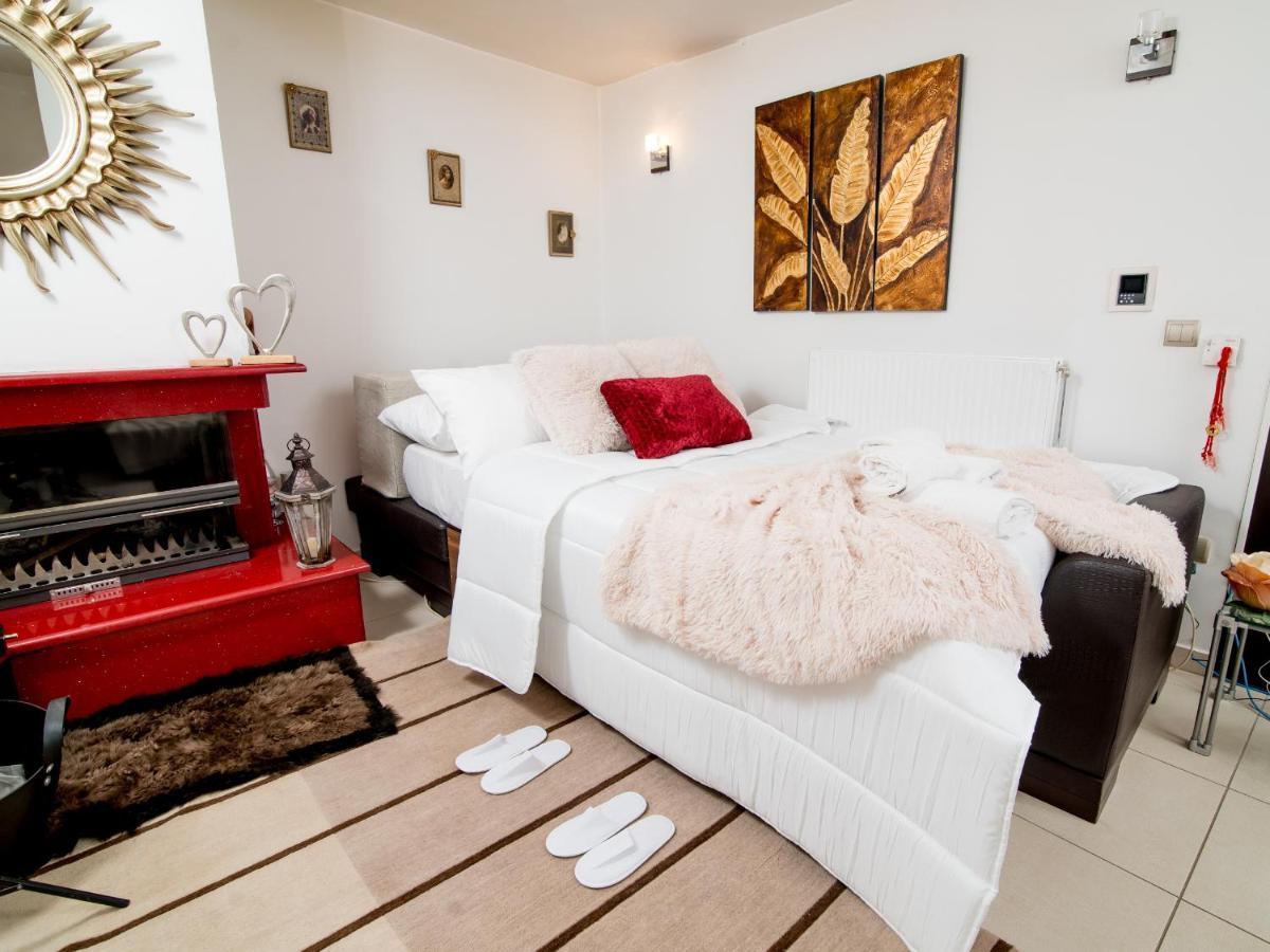 Apartment Comfy And Cosy Basement Kalamata